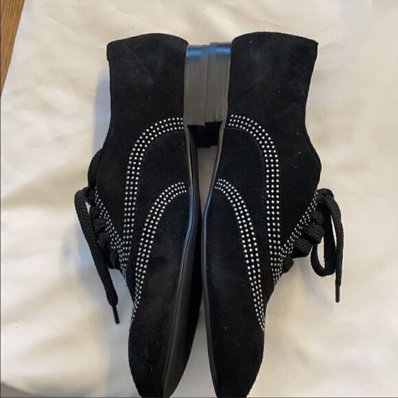 VANELI LACE UP FLATS.  NEW - Picture 6 of 7